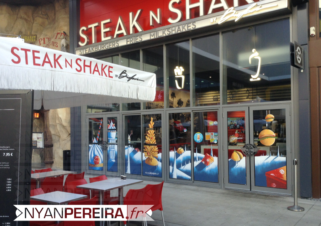 15-vitrine-peinte-noel-decoration-burger-steaknshake-fries-milkshakes-steakburgers